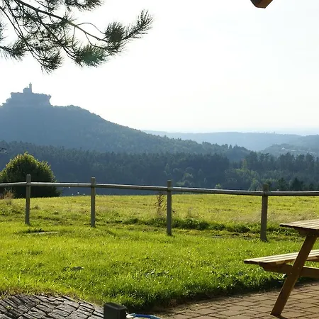 Alpstuga In Near Castle Ruins